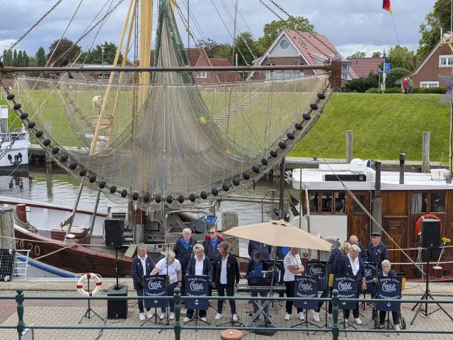 Hafenkonzert Greetsiel mit dem Shanty Chor